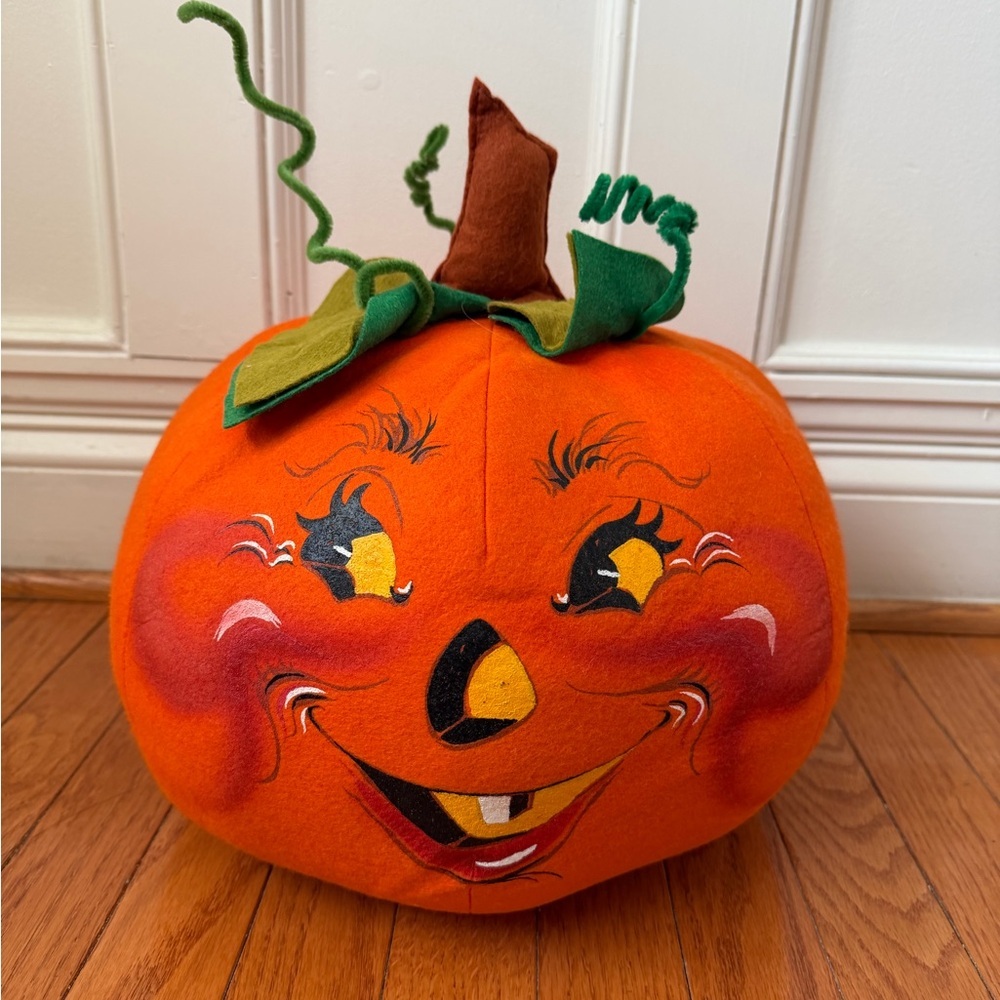 Annalee Orange Smiling Pumpkin Decor vintage 1992 fall Halloween